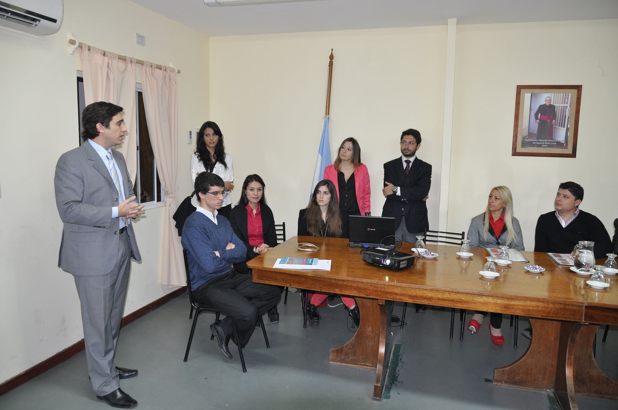 El secretario Legislativo Emilio Baistrocchi encabezó las explicaciones acerca de los primeros avances del Digesto Jurídico municipal.