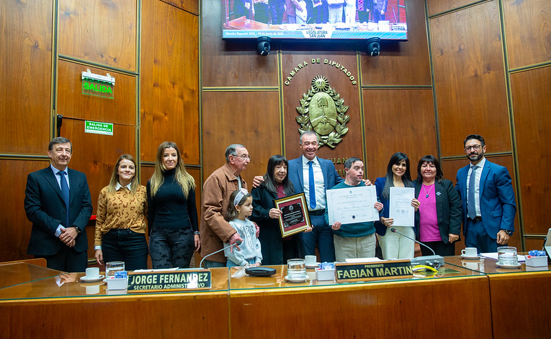 La Legislatura distinguió a Ciudadanos Ilustres y Personalidades Destacadas de San Juan