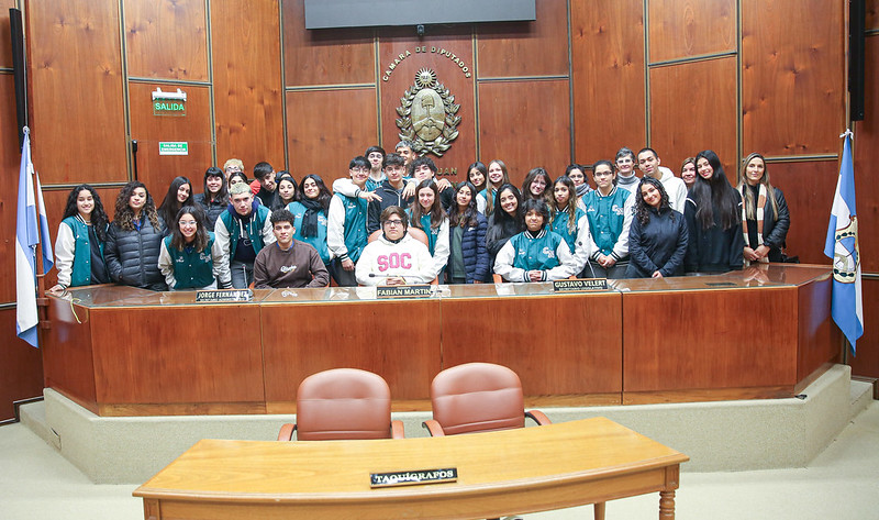 Más alumnos del colegio Nacional Dr. Pablo Cabrera conocen la Legislatura 