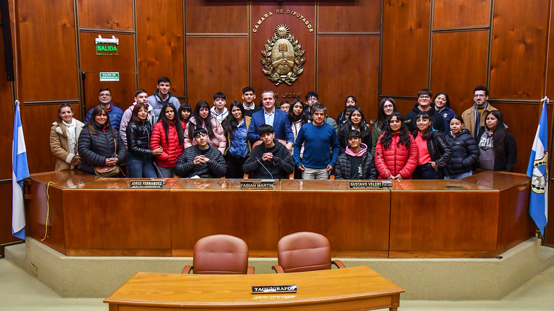 Escuelas de diferentes departamentos visitaron el edificio histórico 