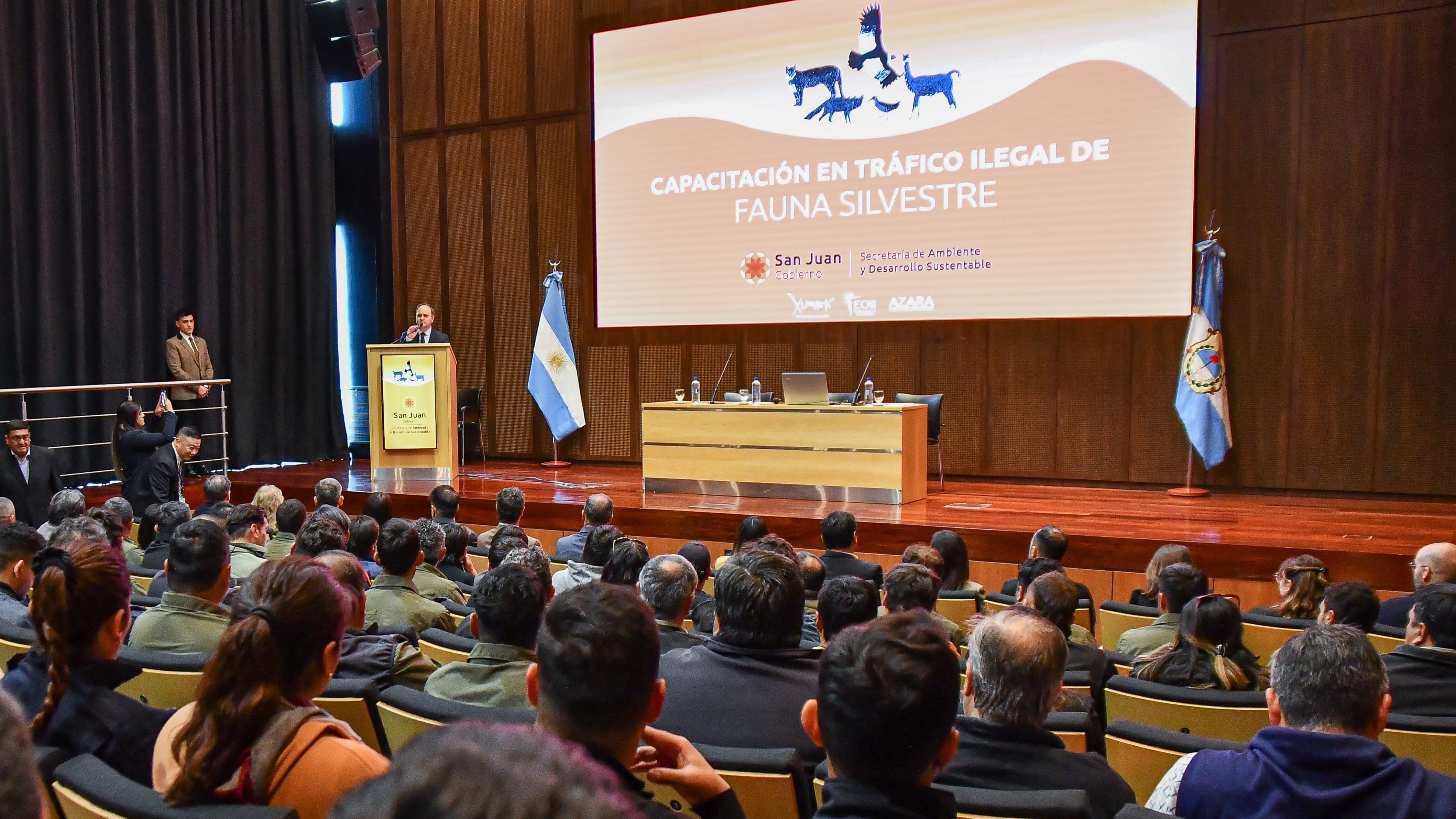 Capacitaciones para prevenir el tráfico ilegal de flora y fauna silvestre