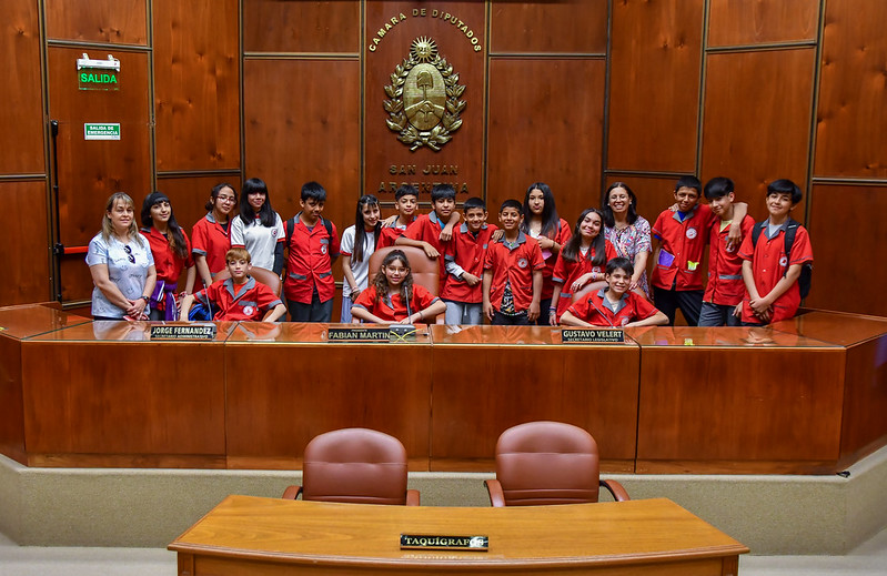 Tres Instituciones Educativas visitaron la Casa de Todos