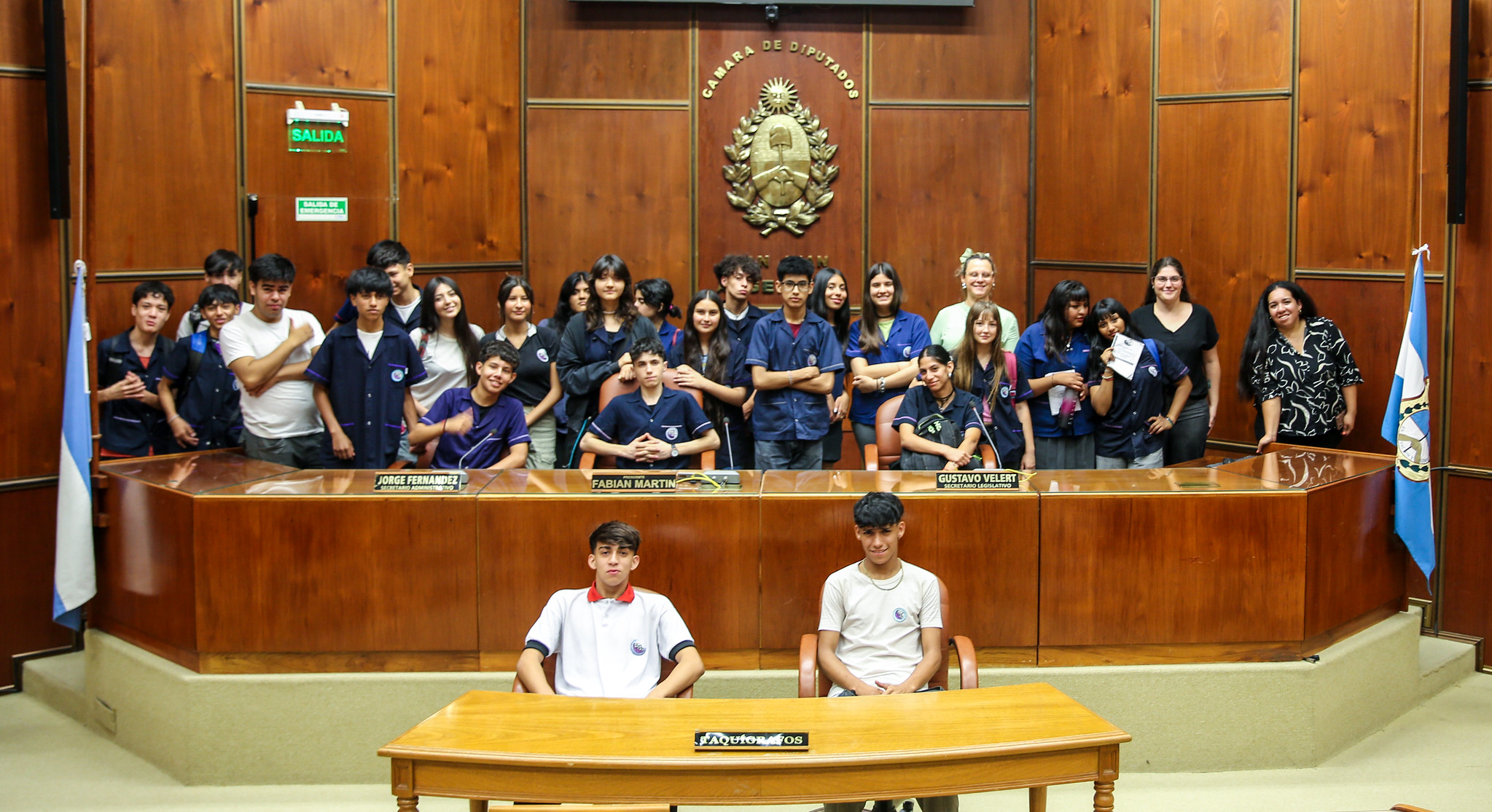 Más estudiantes se acercan a conocer la Casa de Todos