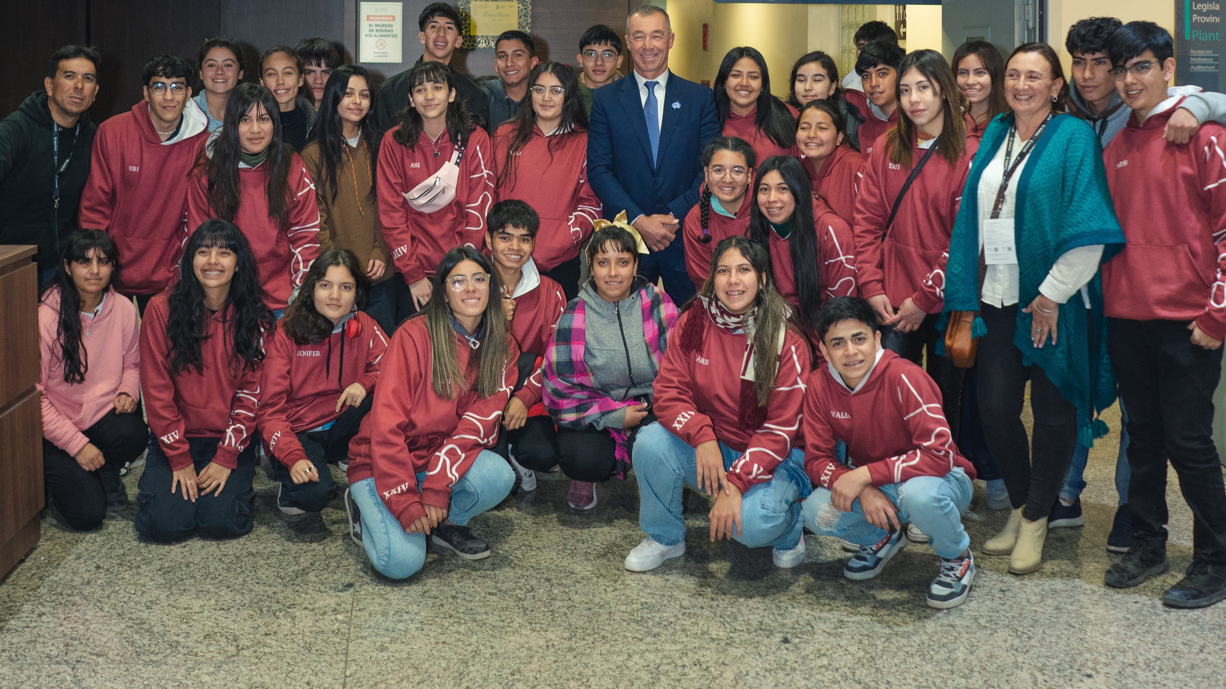 Visita de alumnos de Tamberías a la Legislatura Provincial