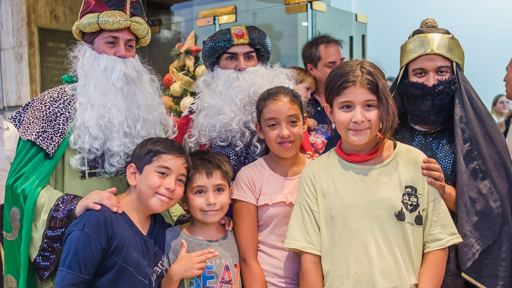 Los Reyes Magos estuvieron en la Legislatura Provincial