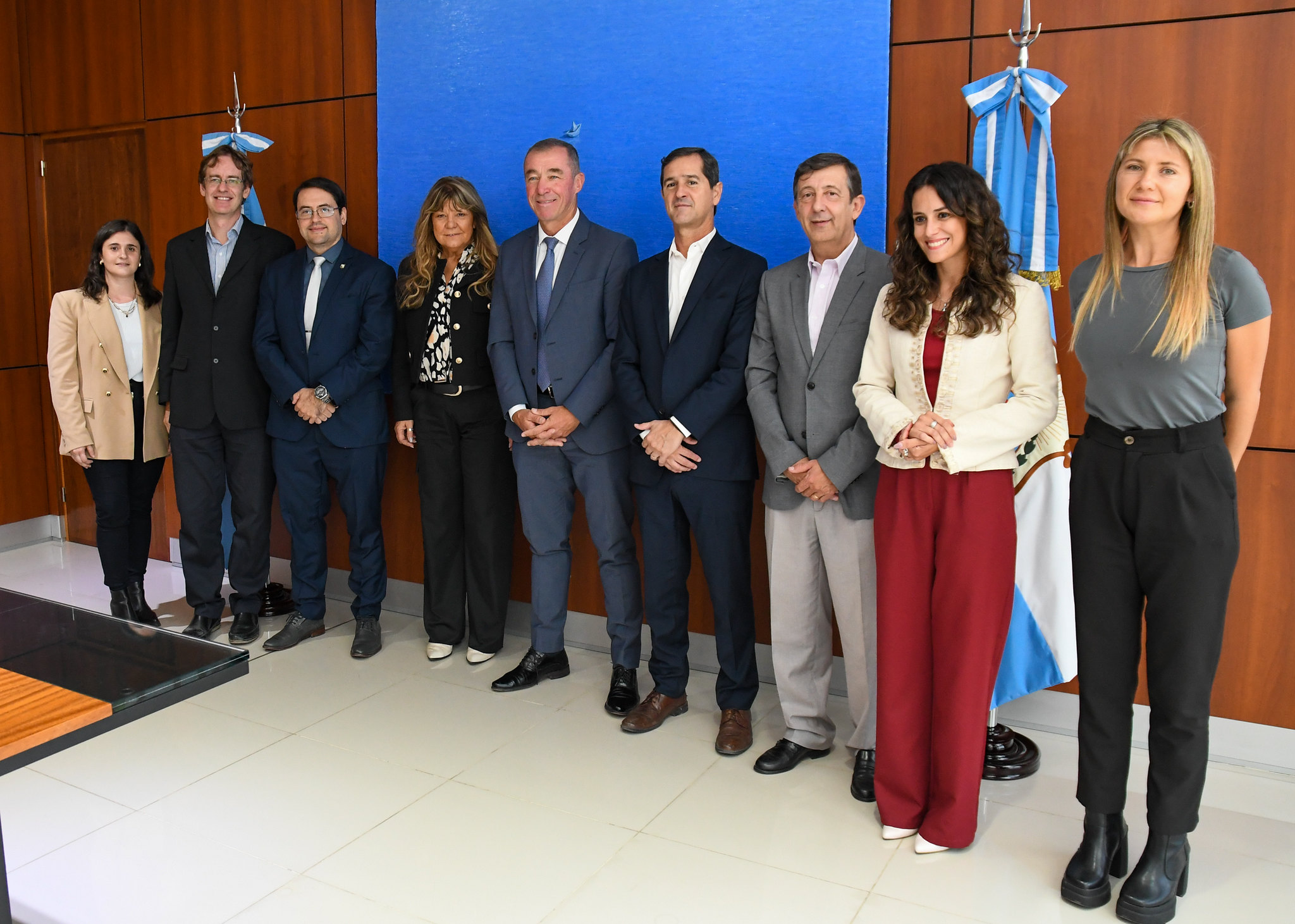 Fortaleciendo lazos para la formación académica en gestión pública