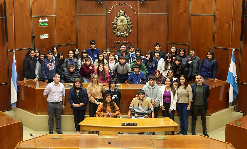 La escuela Sixto Salinas de Riveros conoció la Legislatura