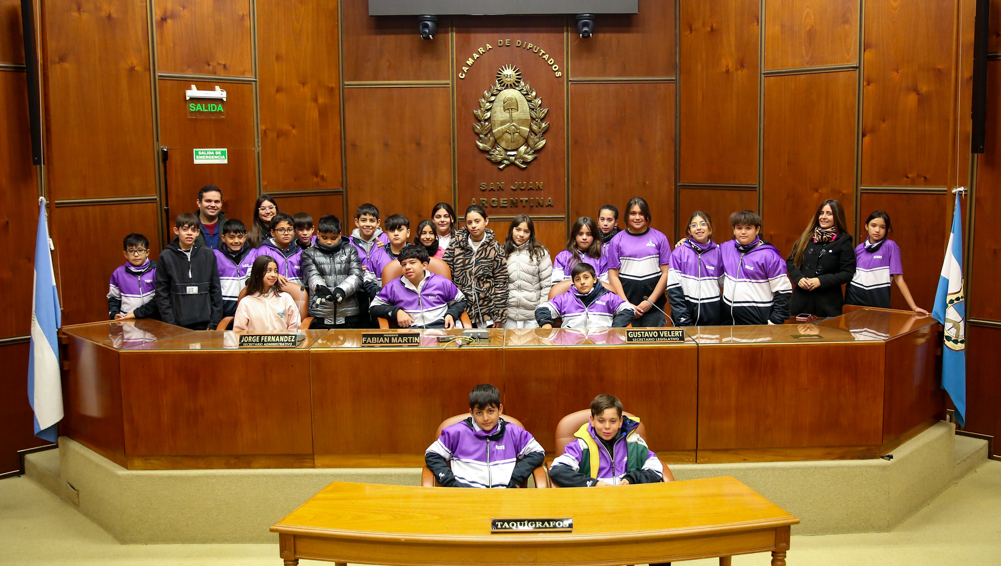 Alumnos de la Escuela B° Parque Rivadavia Norte visitaron la Legislatura