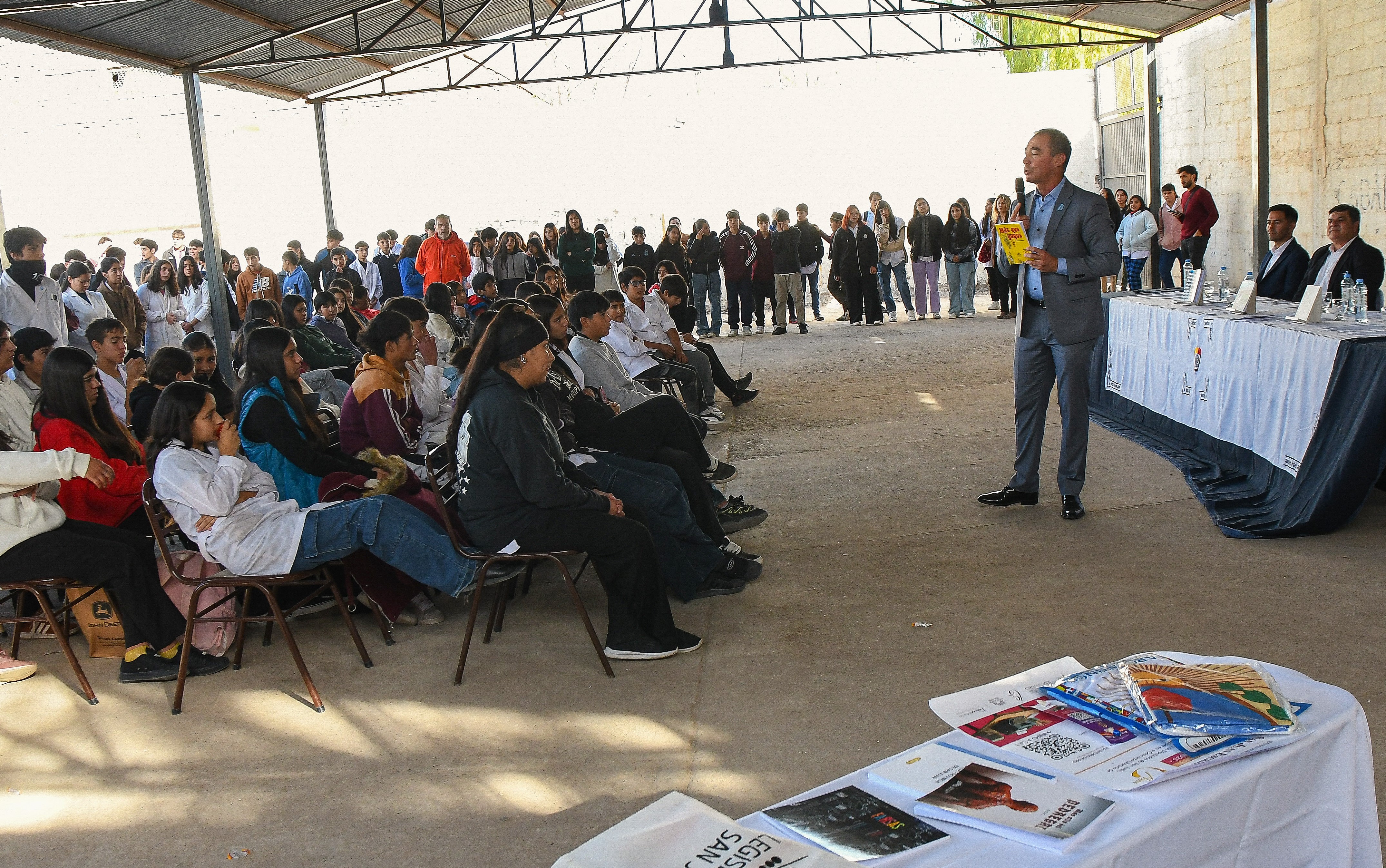 San Juan Escribe llega a Sarmiento