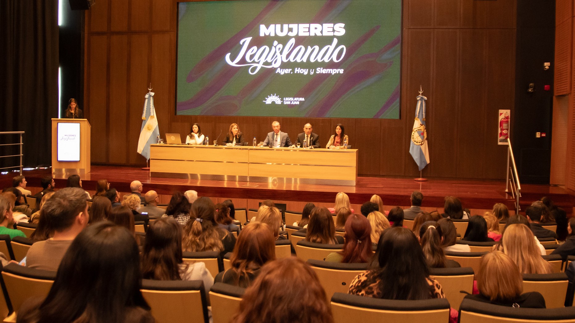 “Mujeres legislando: Ayer, Hoy y Siempre”: poner en valor el rol femenino en la construcción legislativa