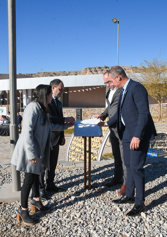 Inauguración de un nuevo mástil en el Centro Ambiental Anchipurac