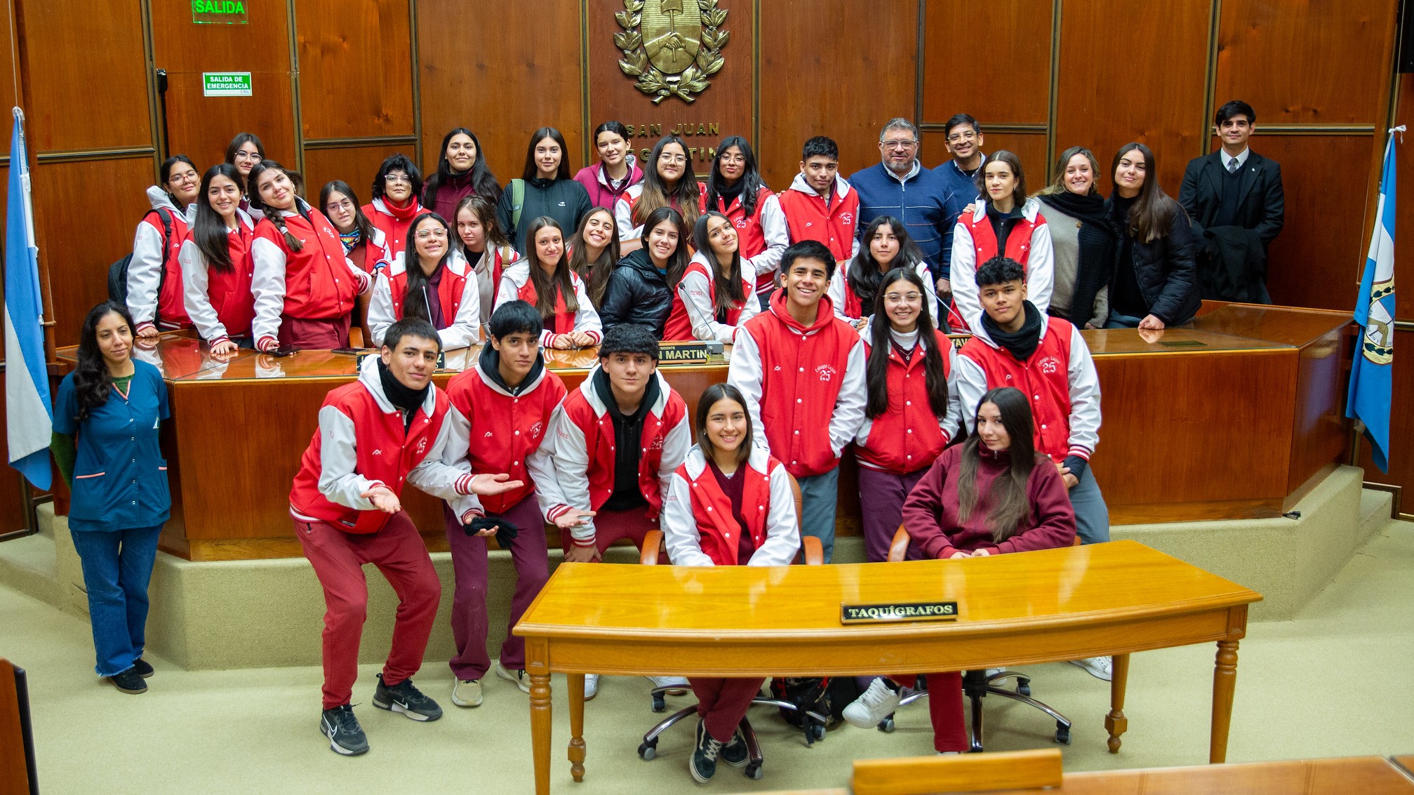 Estudiantes del Colegio Luján visitaron la Legislatura en una jornada educativa