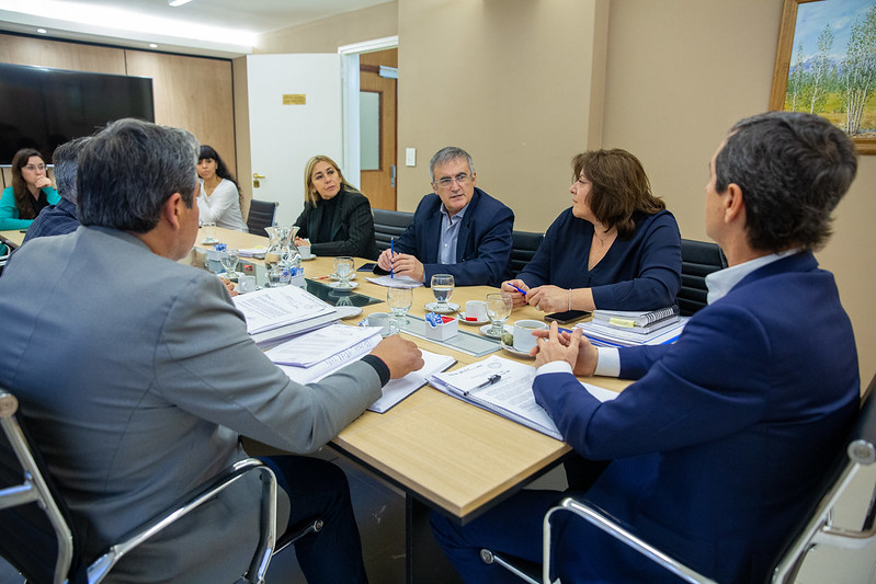 Diputados se reunieron en comisiones 