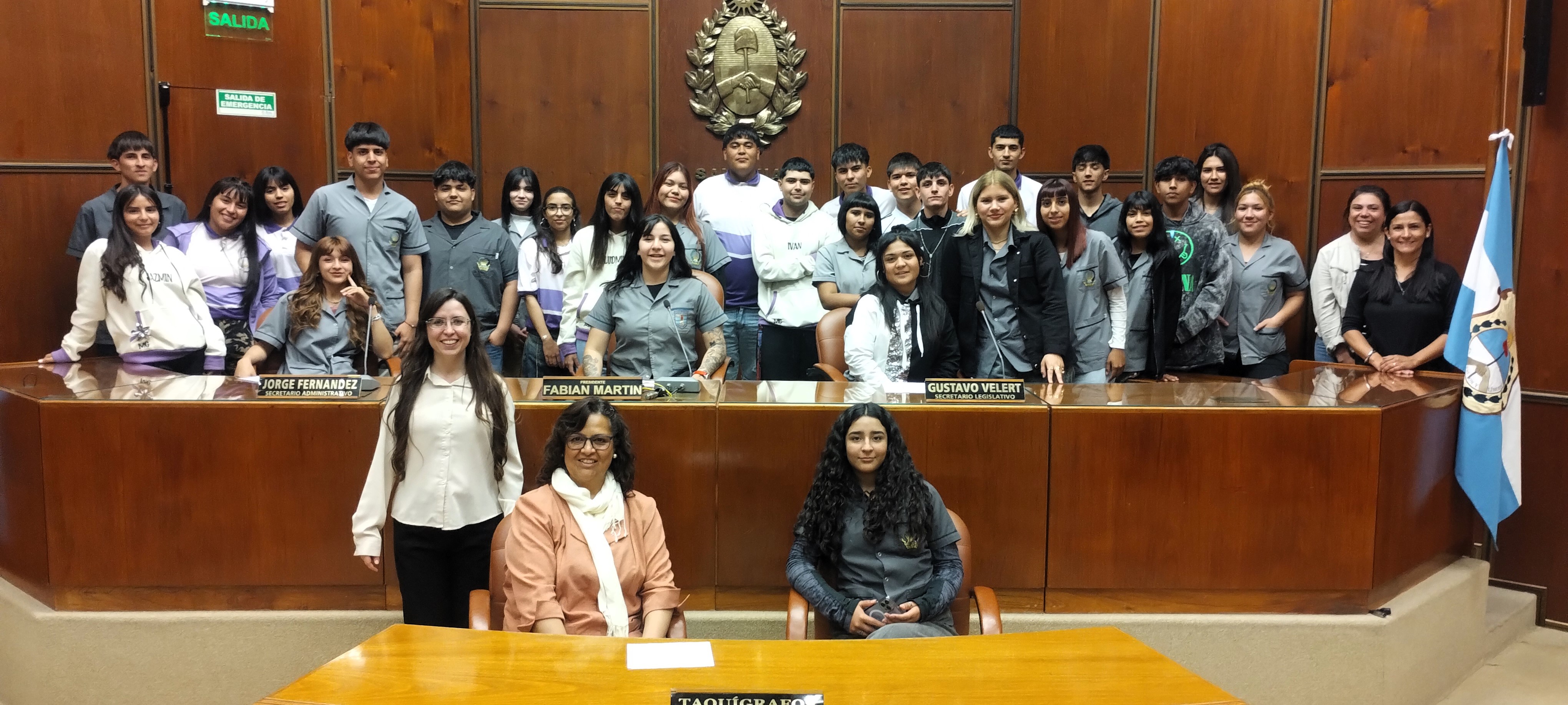 Estudiantes se convirtieron en diputados por un día