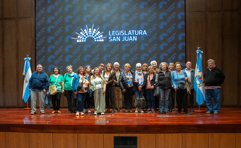 Jubilados visitaron el Poder Legislativo 