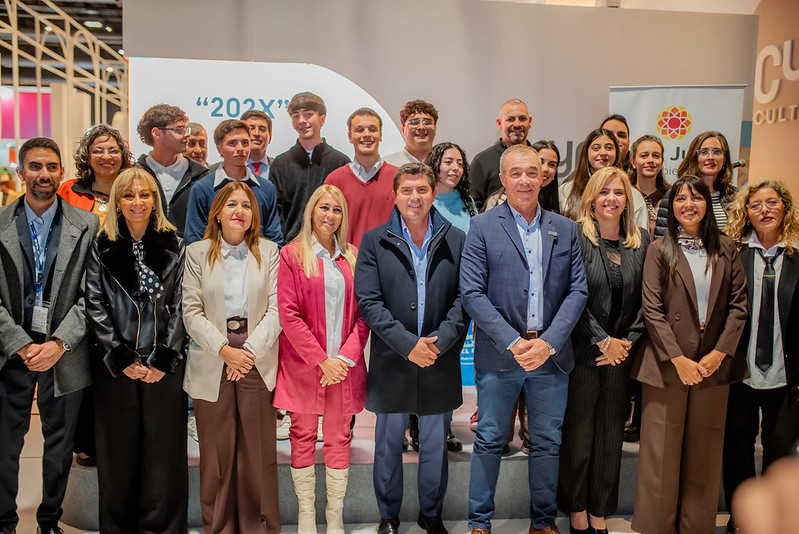 El vicegobernador participó de la 50° edición de la Feria Internacional del Libro