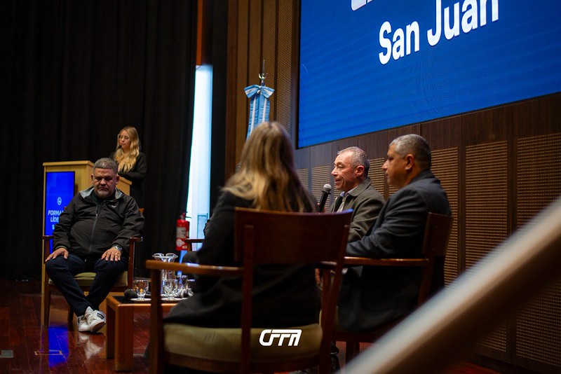 El vicegobernador participó del Congreso “Formando Líderes” 