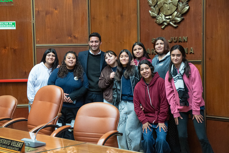 Desde Sarmiento llegaron para conocer la Legislatura 
