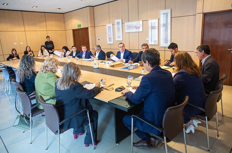 Analizan proyectos educativos y convenios del Ejecutivo