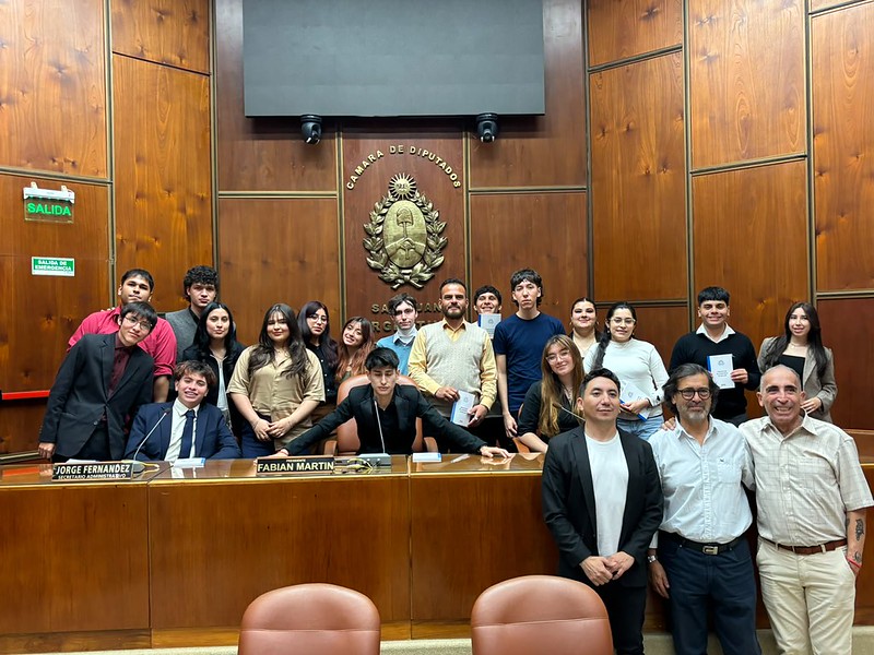 Estudiantes universitarios visitaron la Legislatura