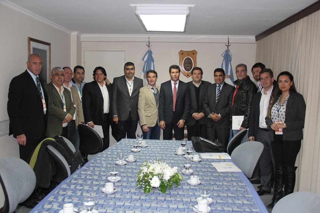 El Dr. Sergio Uñac recibió a los representantes nacionales en la Sala de Situación de Presidencia.