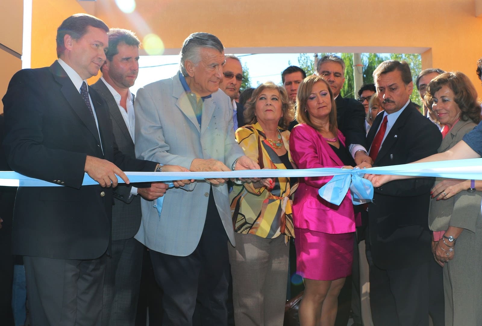 El vicegobernador Sergio Uñac junto al gobernador José Luis Gioja en el acto de inicio del Ciclo Lectivo 2015. 