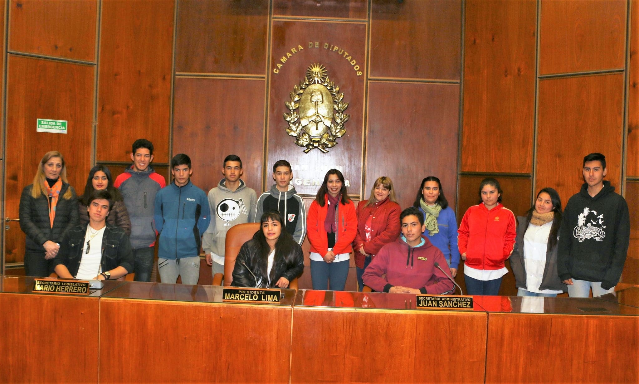 Alumnos y docentes de sexto año del secundario de la E.P.E.T. Nº 6, presentes  en la Cámara de Diputados - Año 2018. 