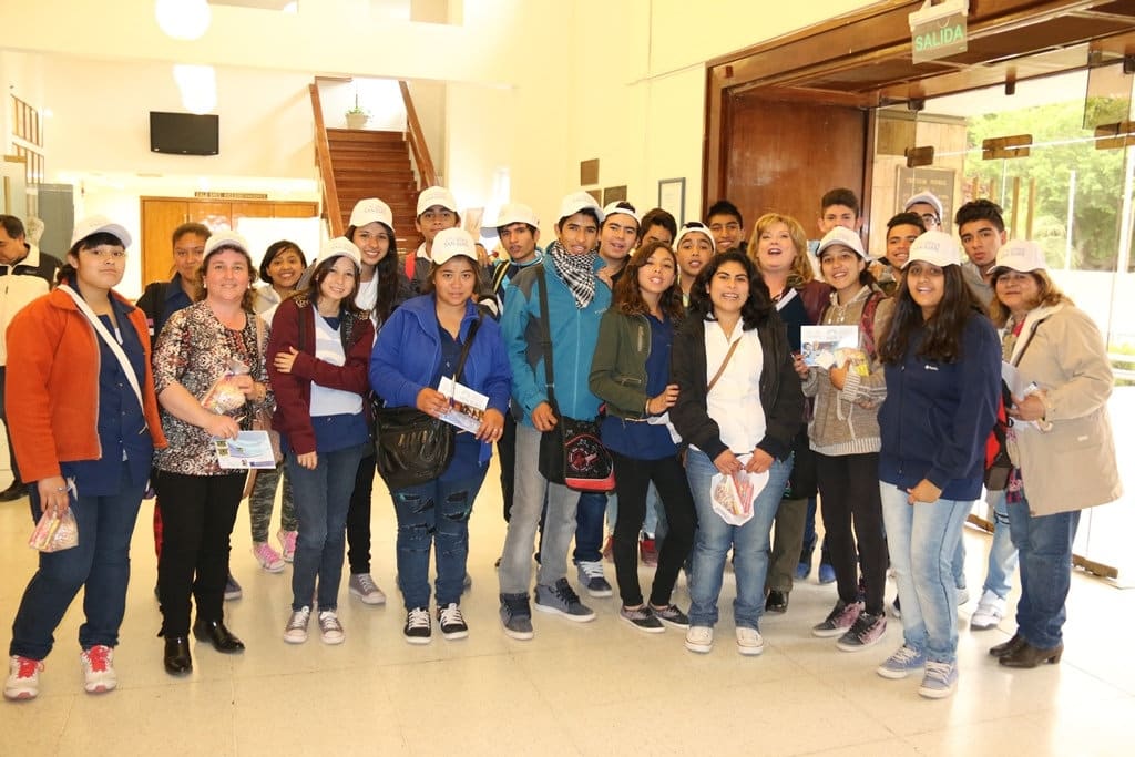 Los alumnos de la escuela secundaria "Regimiento de Patricios", de Albardón recibieron el saludo de la diputada Cristina López