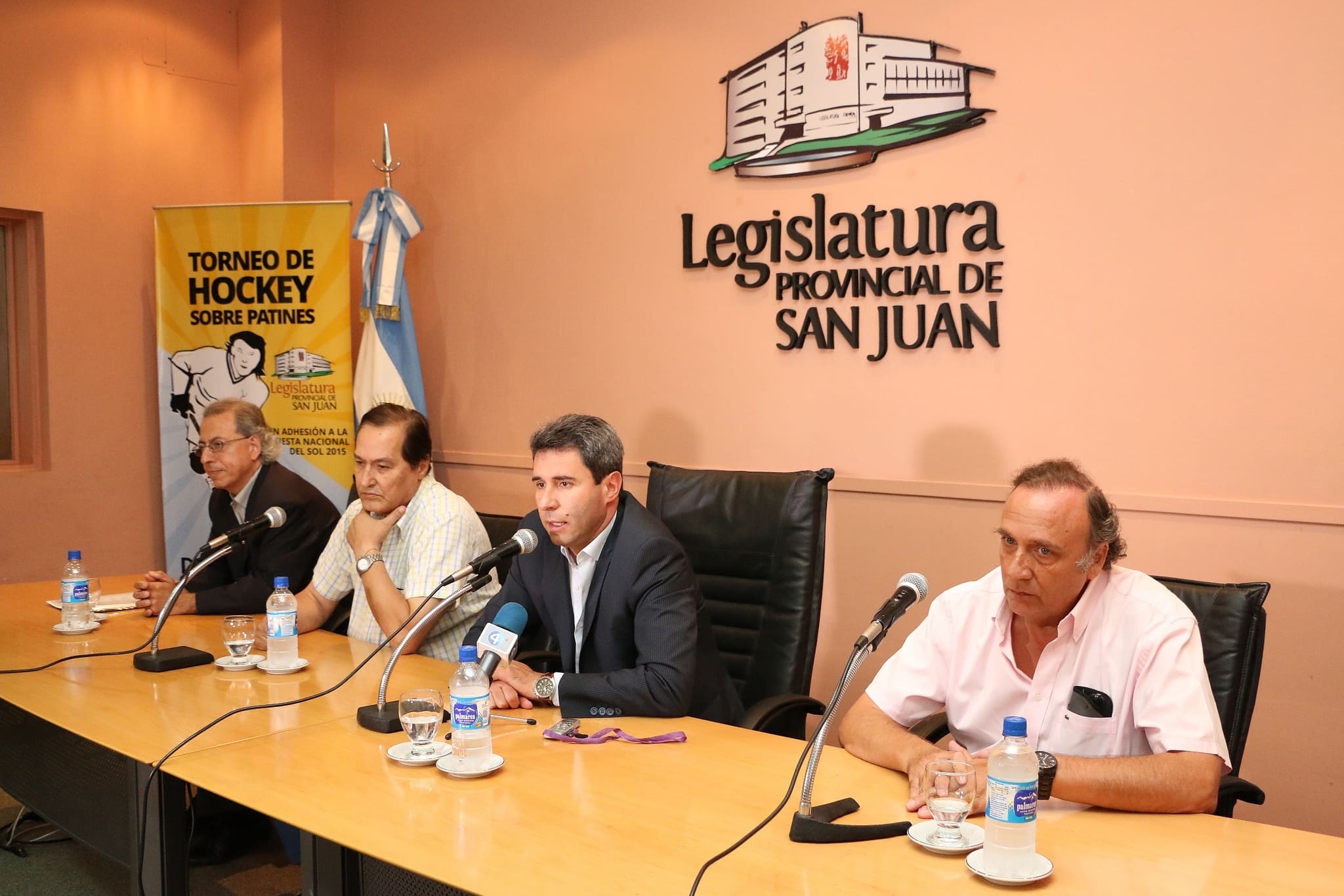 Conferencia de prensa sobre el Torneo de Hockey sobre Patines 2015, "Copa Legislatura Provincial". 