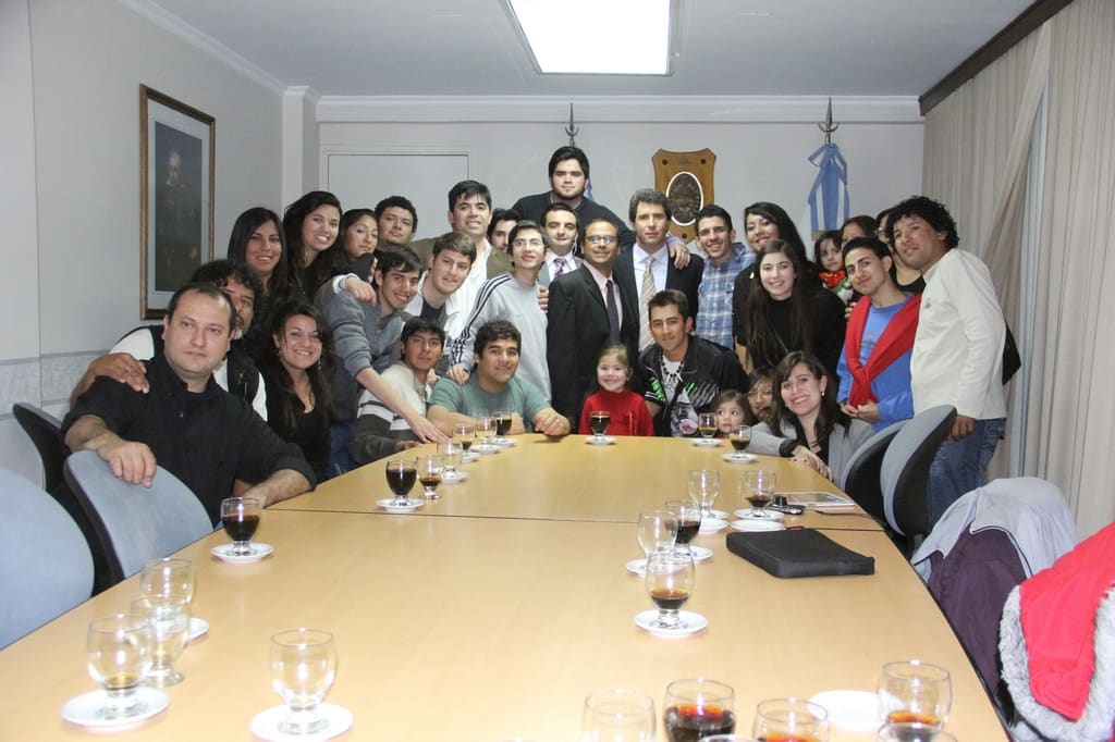 Integrantes de CRESCOMAS con el Dr. Uñac