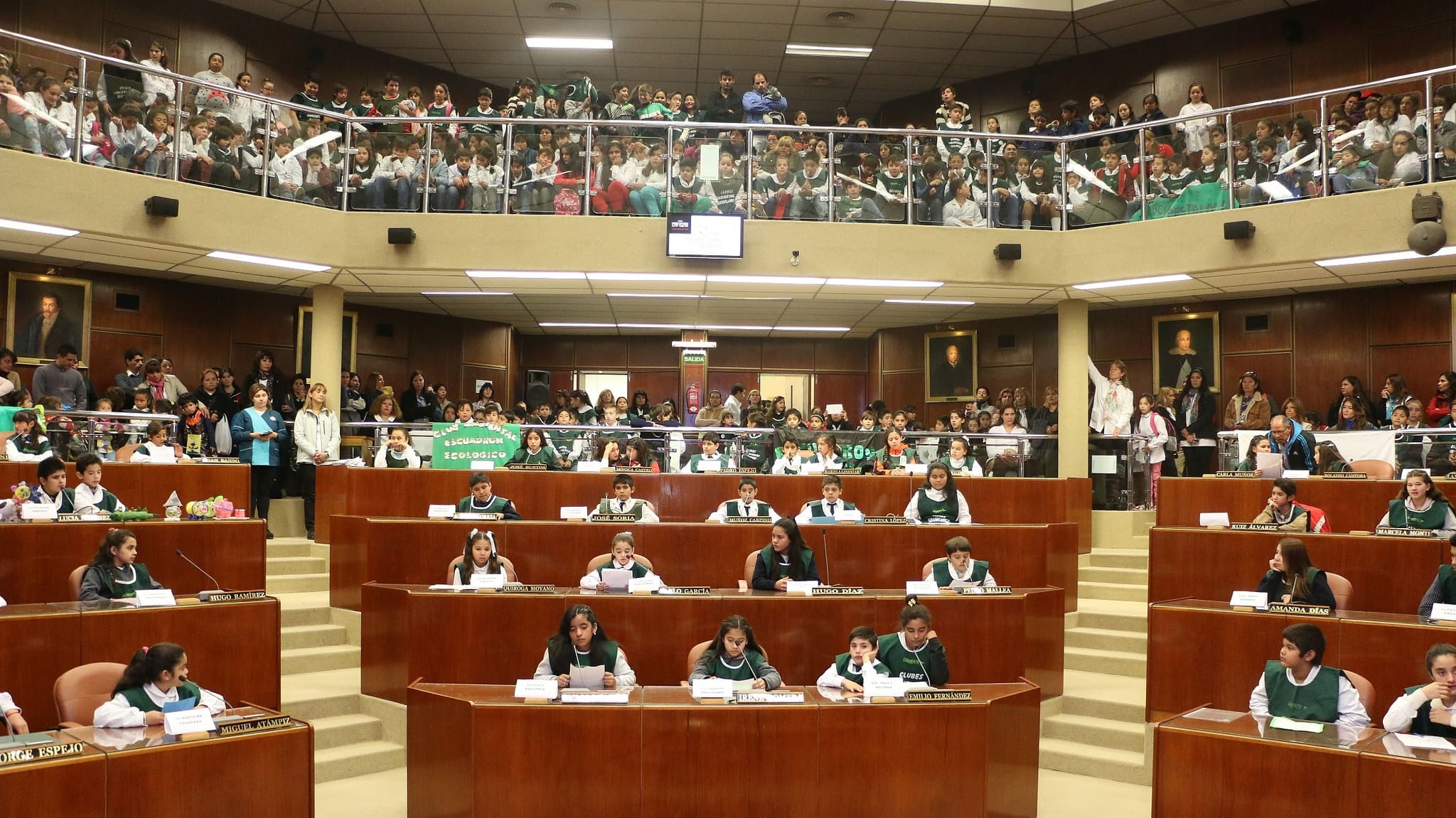 El recinto de Sesiones fue sede del Tercer Parlamento de Clubes Ambientales Escolares. 