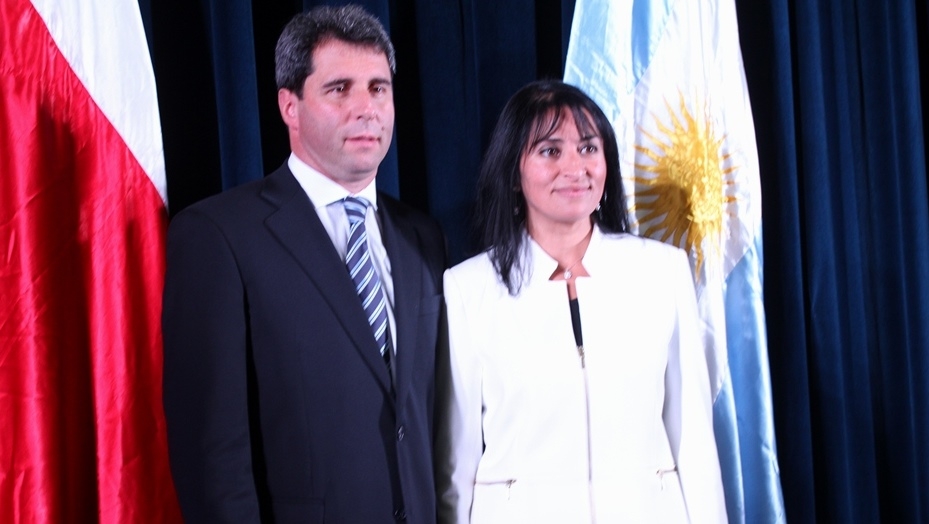 Foto de archivo: el vicegobernador Sergio Uñac junto a la intendenta de la región de Coquimbo, Hanne Utreras, en la XXIII reunión del Comité de Integración  Paso de Agua Negra, celebrada en mayo de 2014.