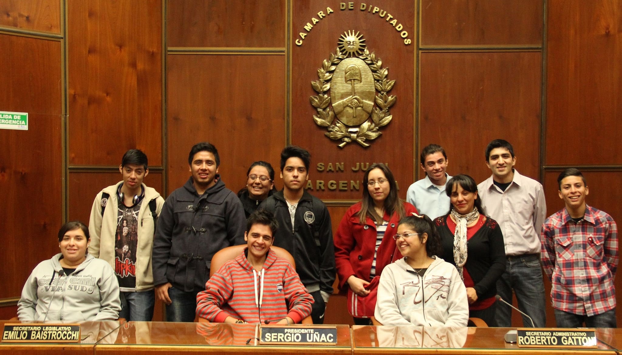 Estudiantes de la E.T.C.L "Ingeniero Domingo Krause" y del Colegio San Juan Bautista presente en la Legislatura. 