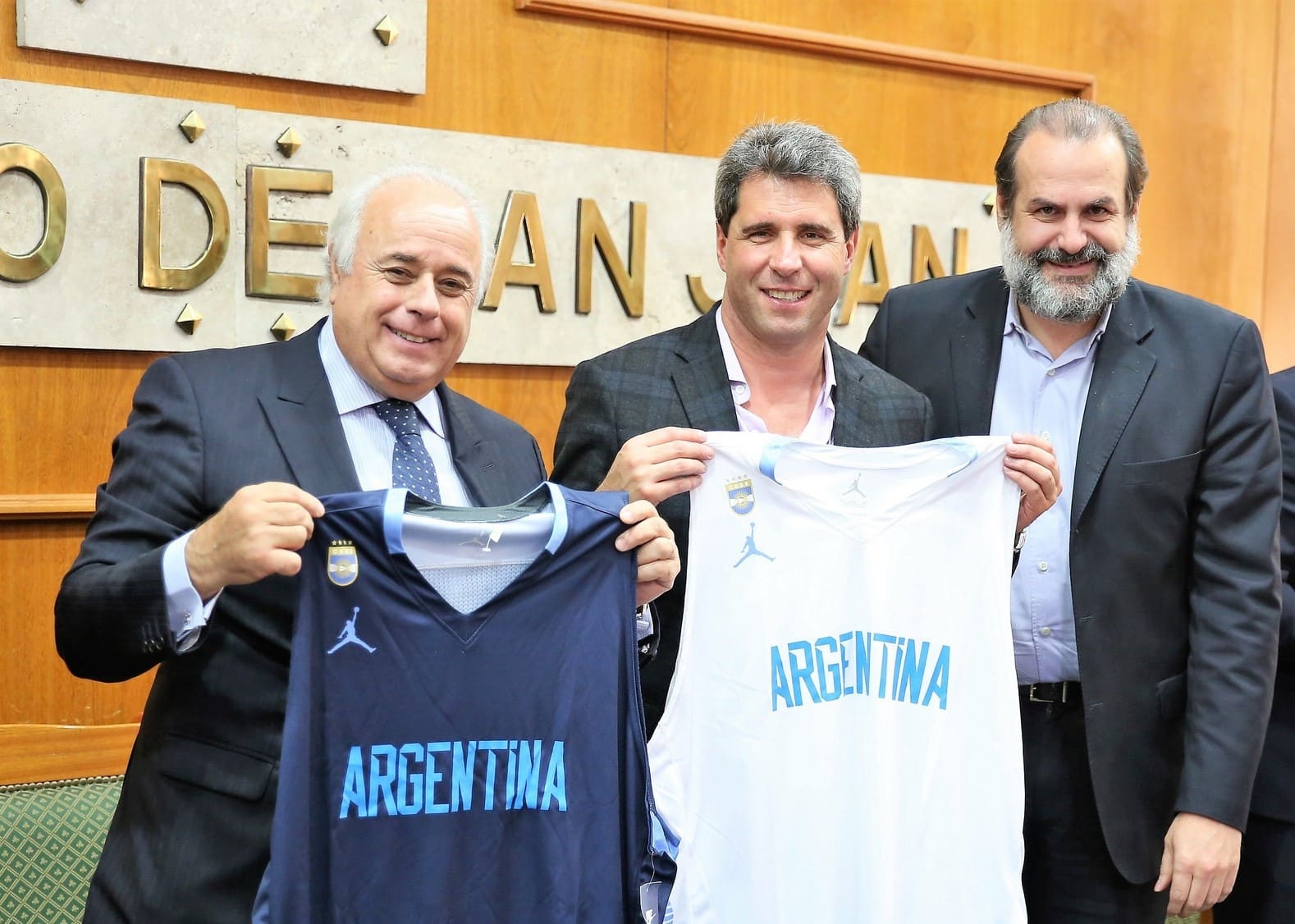 El vicegobernador Marcelo Lima en la presentación del partido de básquetbol “Argentina vs. Panamá”, por eliminatorias del Mundial de Básquetbol China 2019.