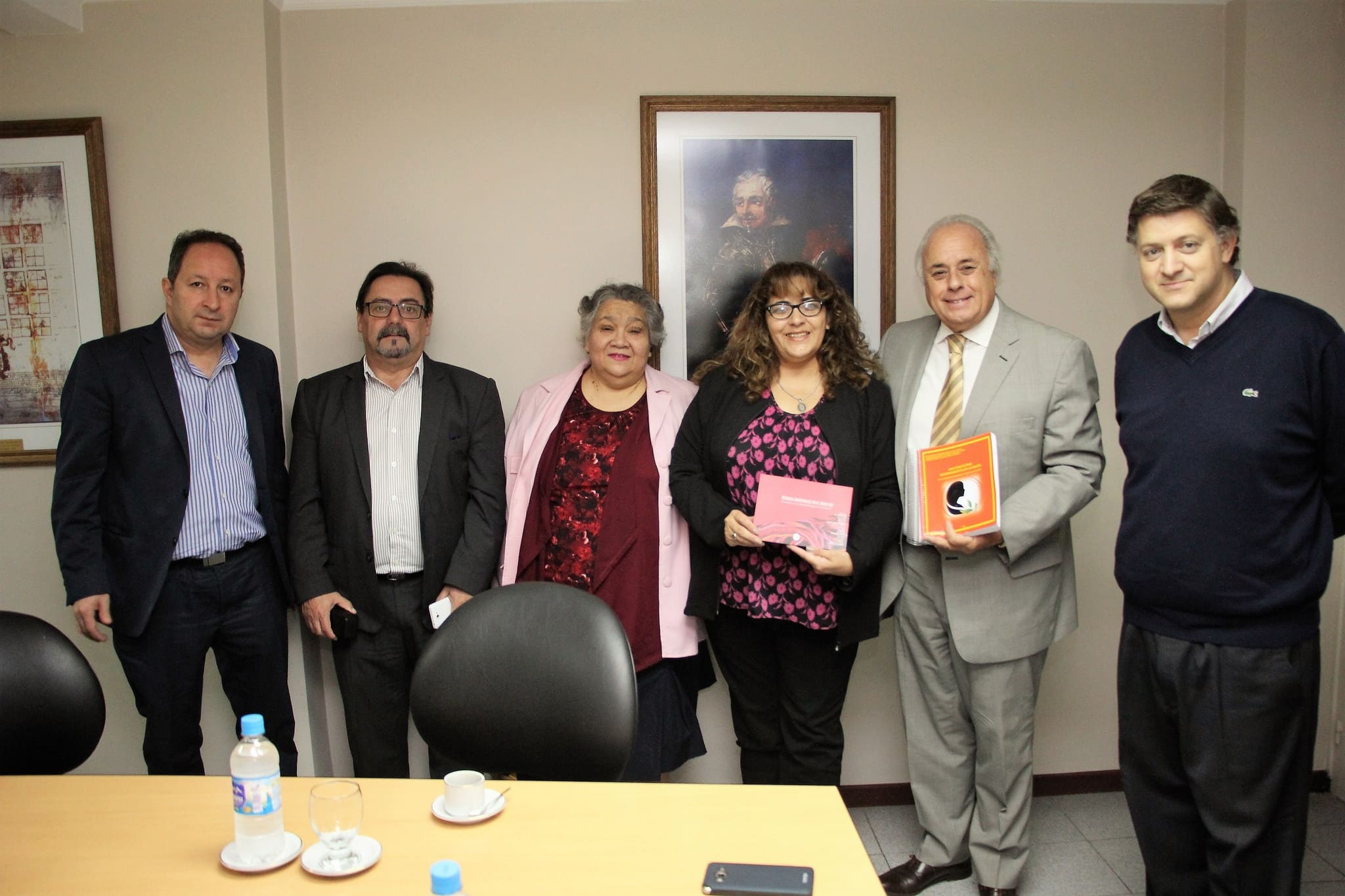 El vicegobernador reunido con docentes de la escuela "Juan Ignacio Gorriti"