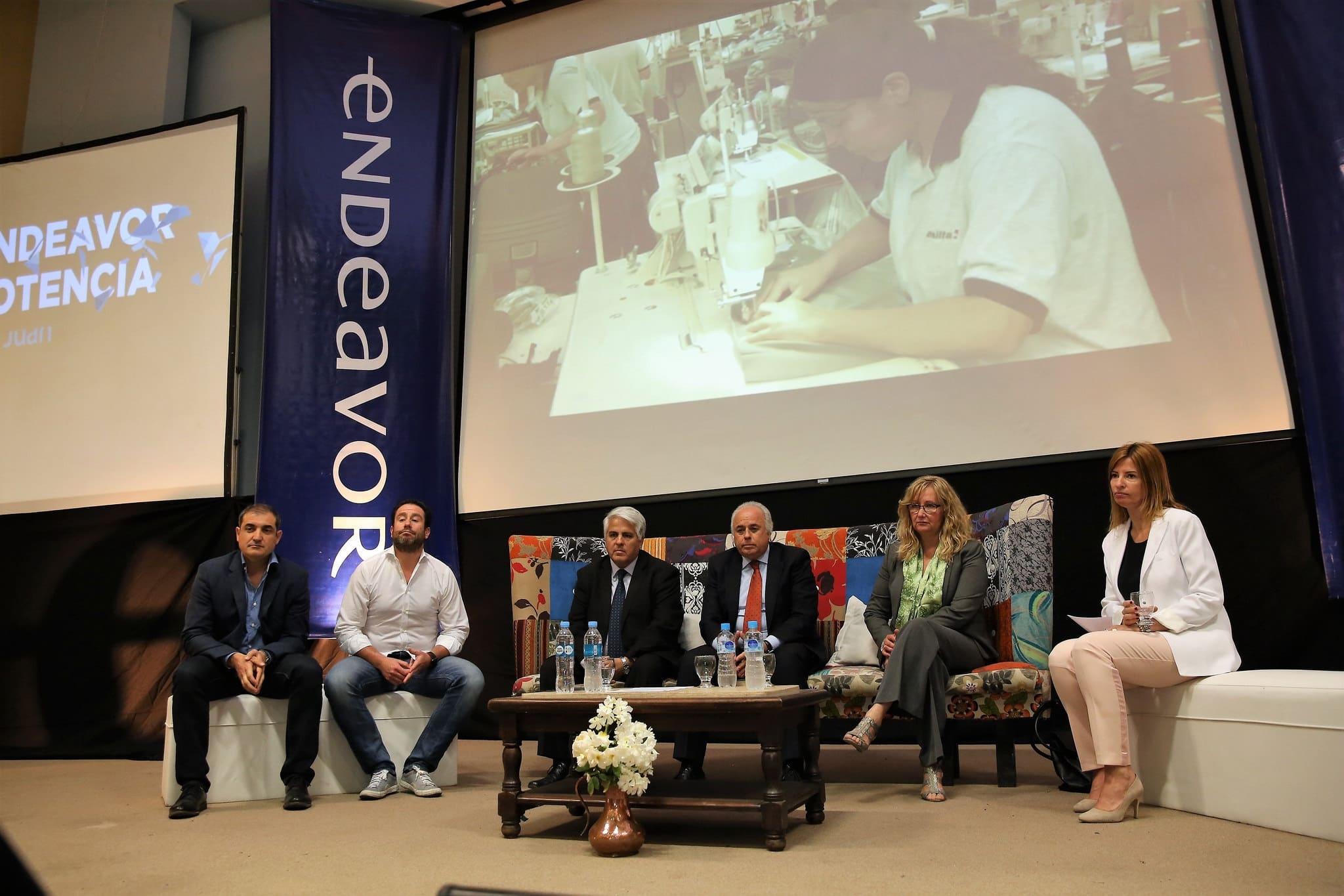 Acto de apertura de Endeavor San Juan, un encuentro para emprendedores y PyMES. 