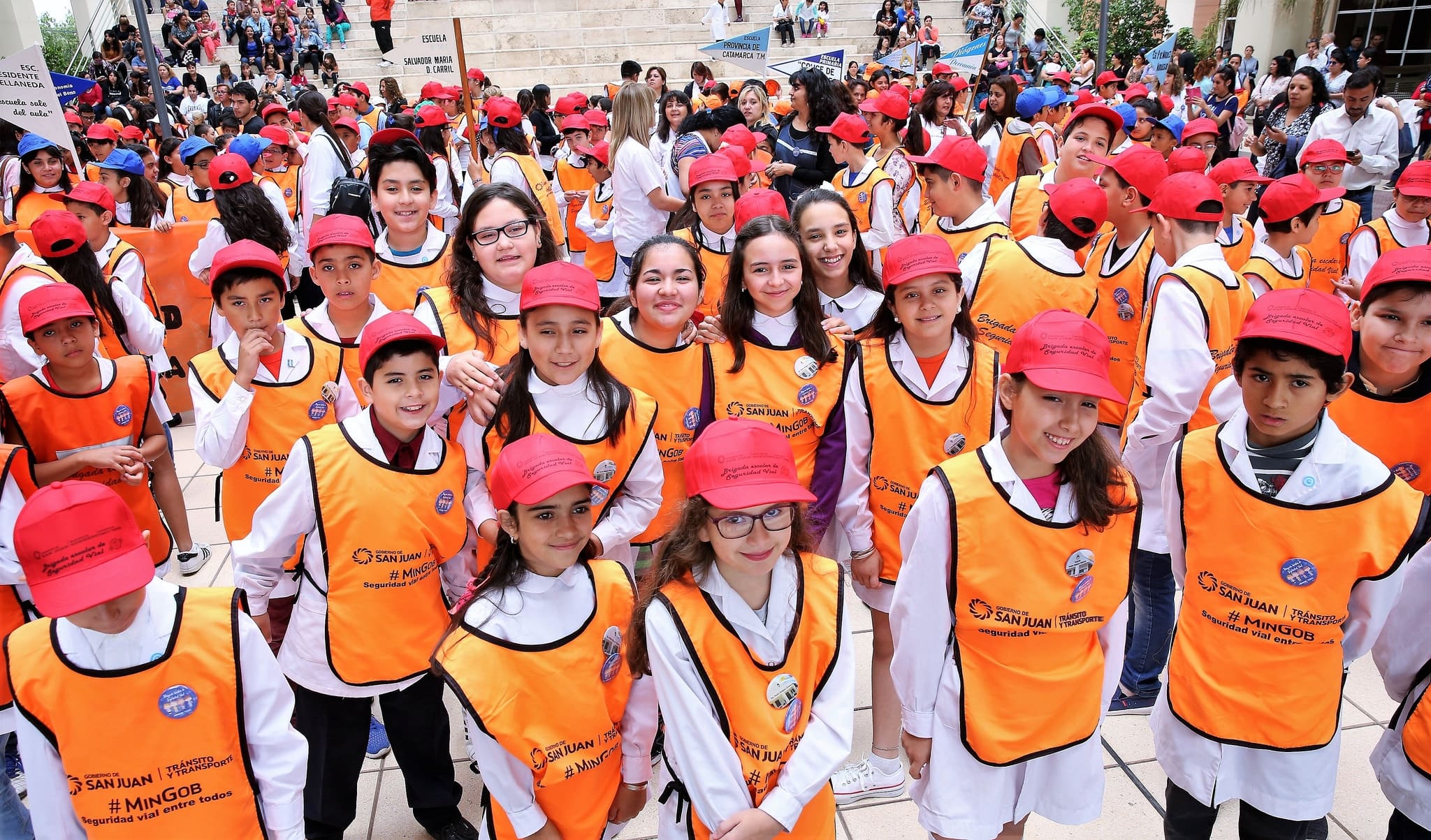 Brigadistas escolares asumieron el compromiso de lealtad en seguridad vial.