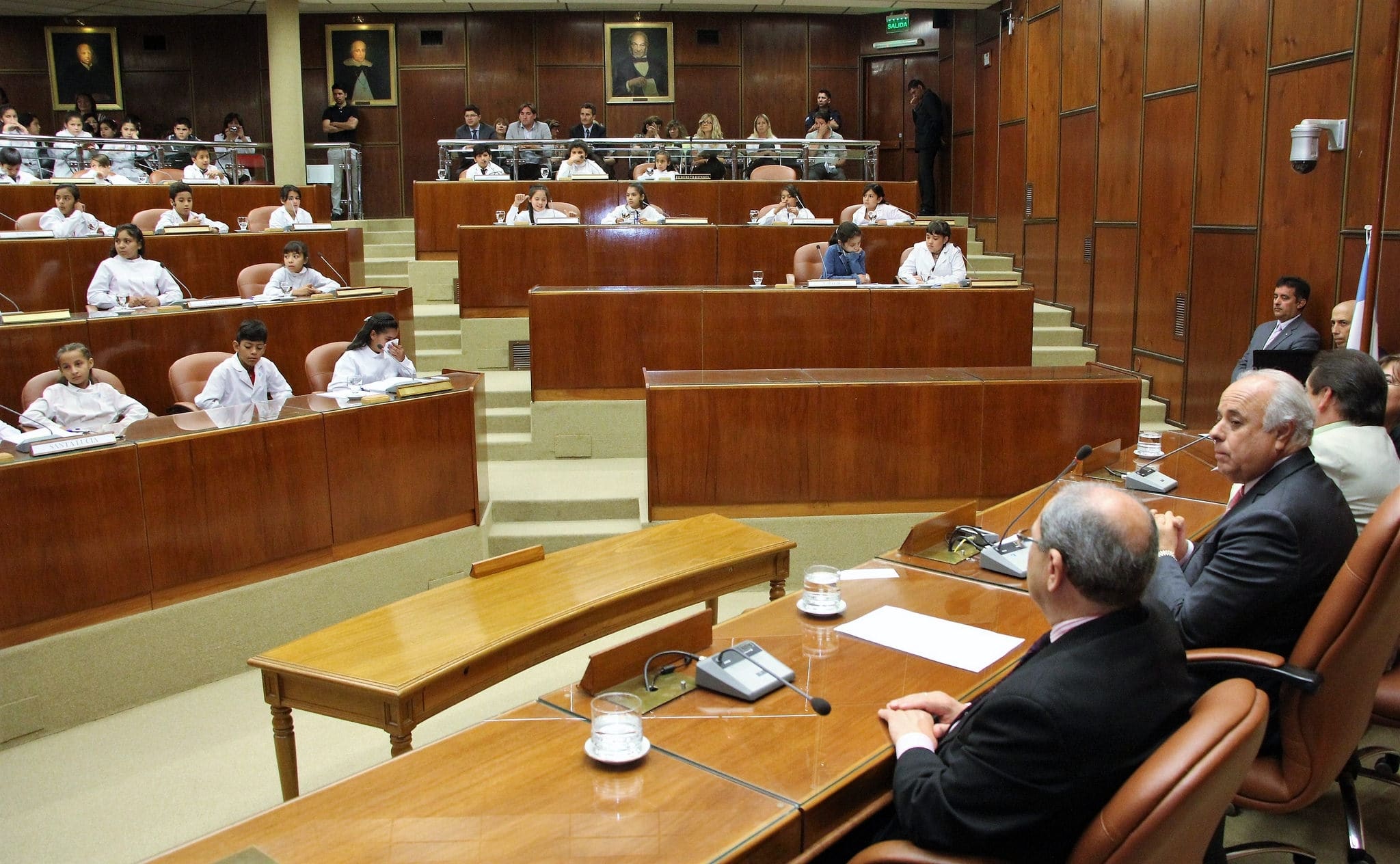 El vicegobernador Marcelo Lima en el cierre del programa "La Legislatura en la Escuela".