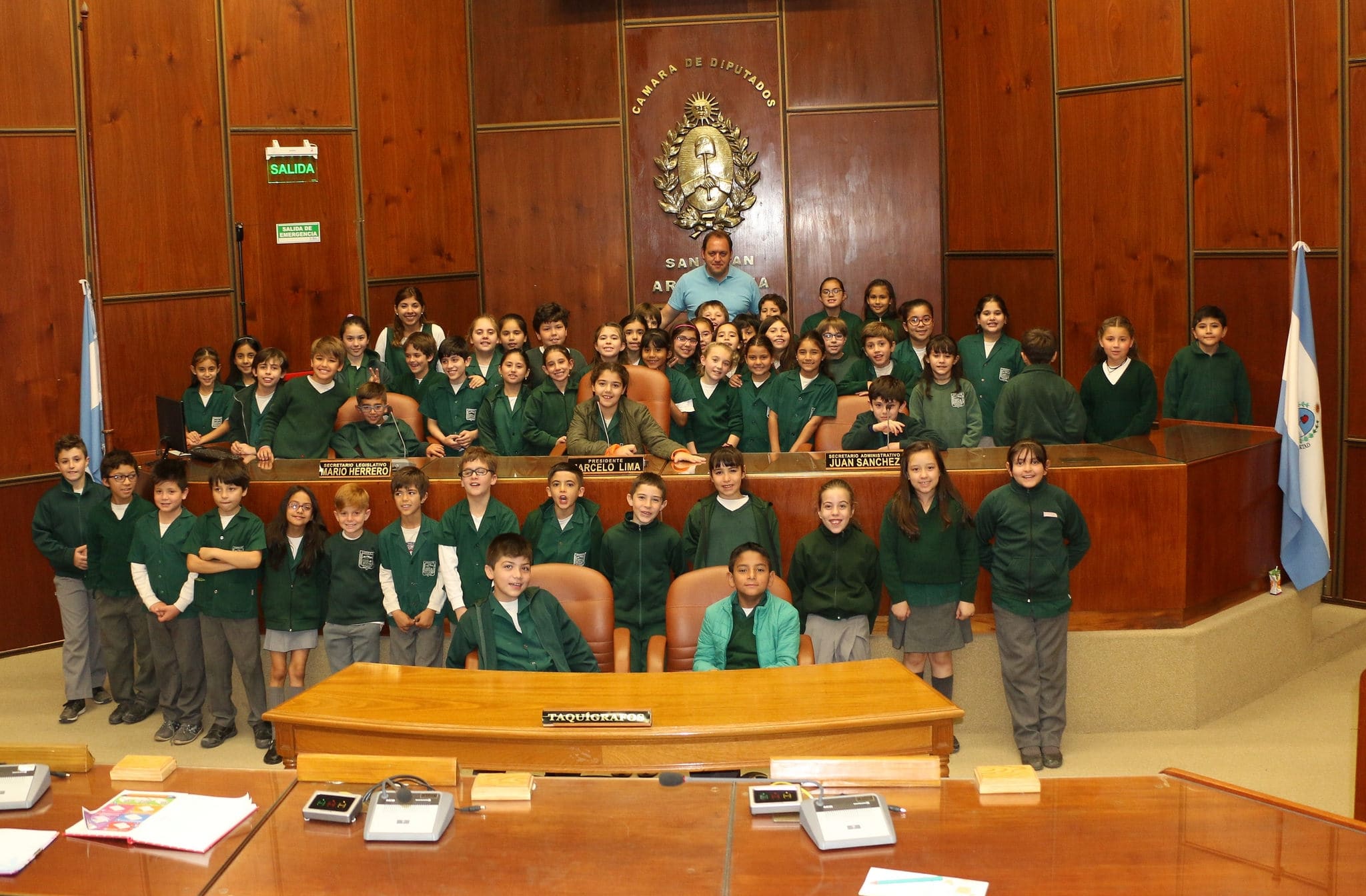 Alumnos y docentes del colegio “Nuestra Señora de Tulum” en la Cámara de Diputados- año 2018. 