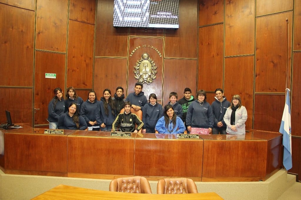 Alumnos de la EPET Nº 6 visitaron la Legislatura