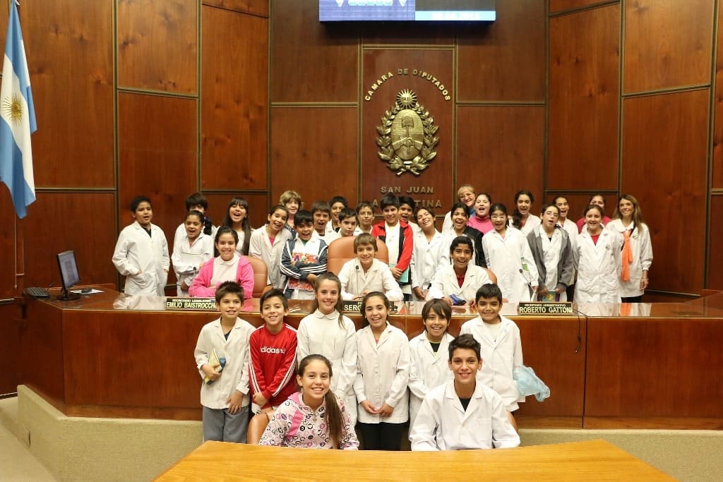 Alumnos de la Escuela Luis Fontana, de Capital.