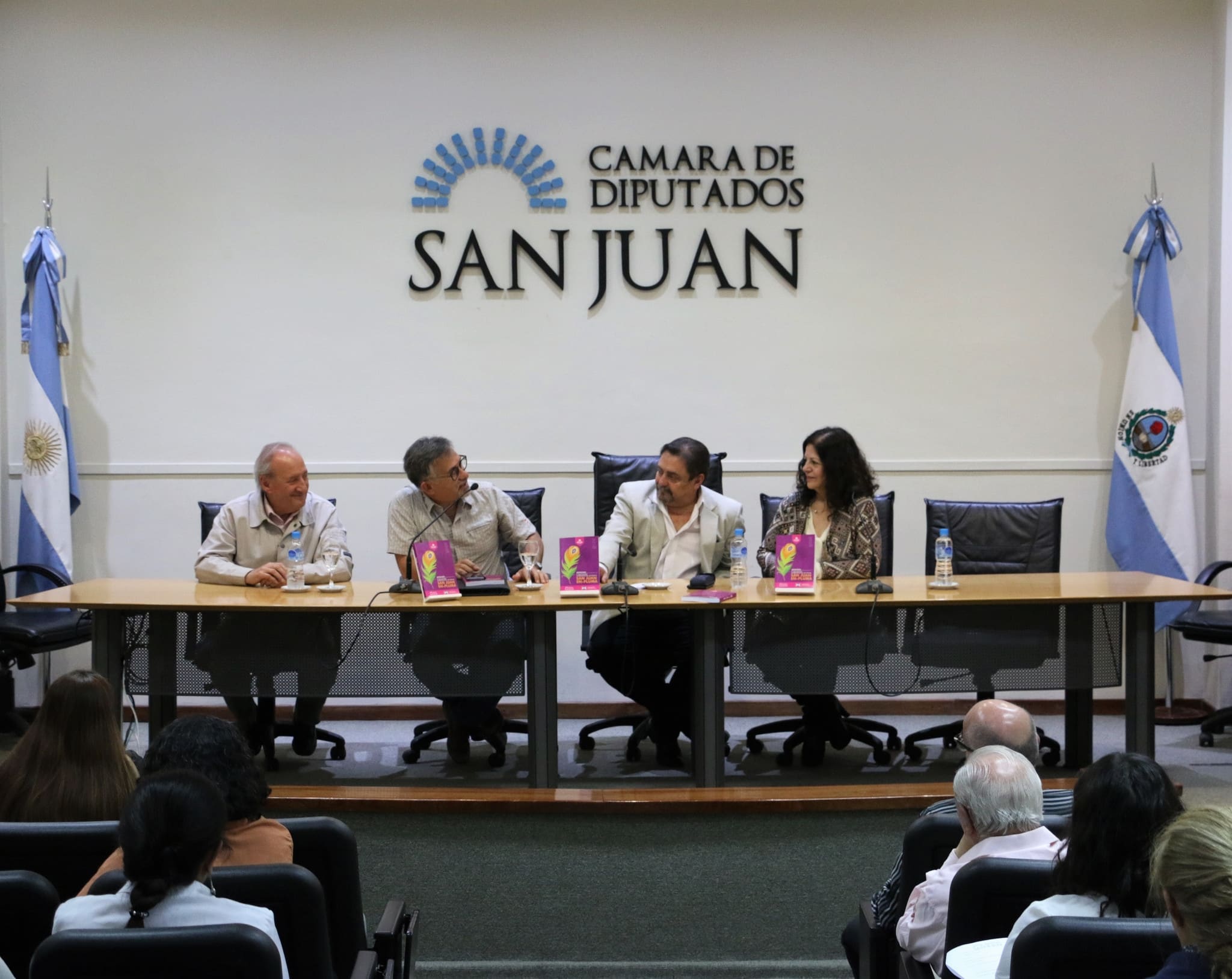 Presentación de la Antología San Juan En- Pluma.