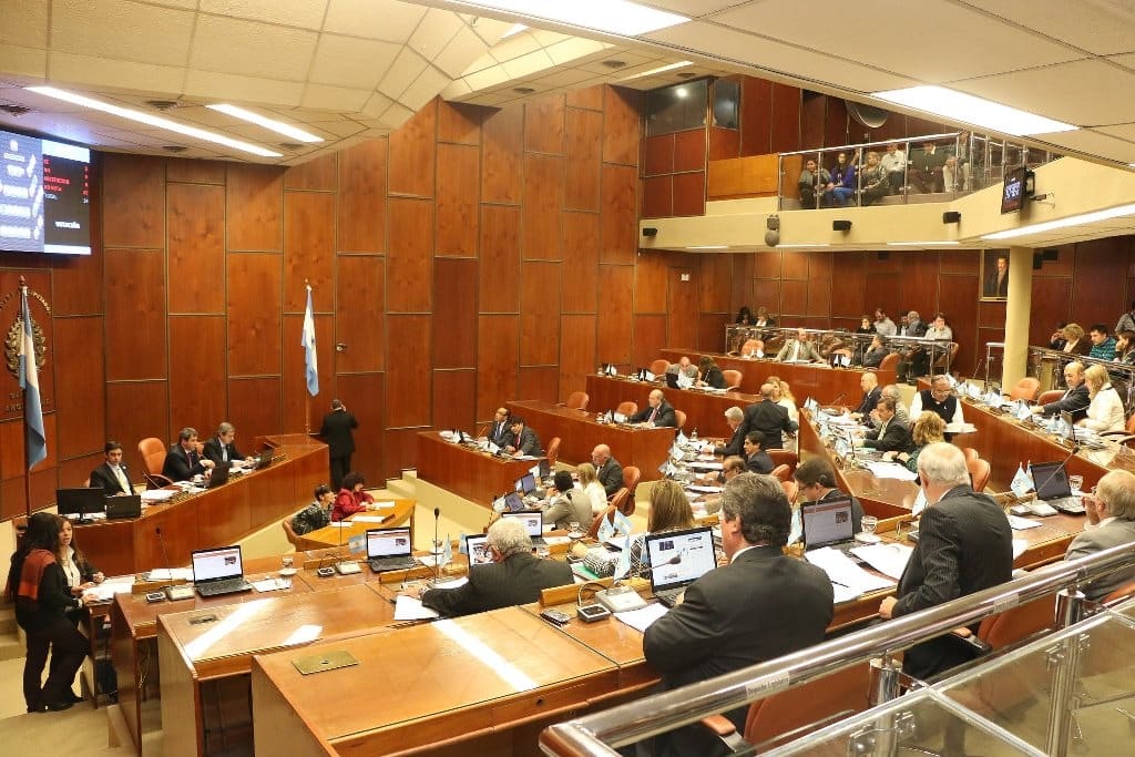 El vicegobernador Sergio Uñac encabezó la Quinta Sesión del período ordinario