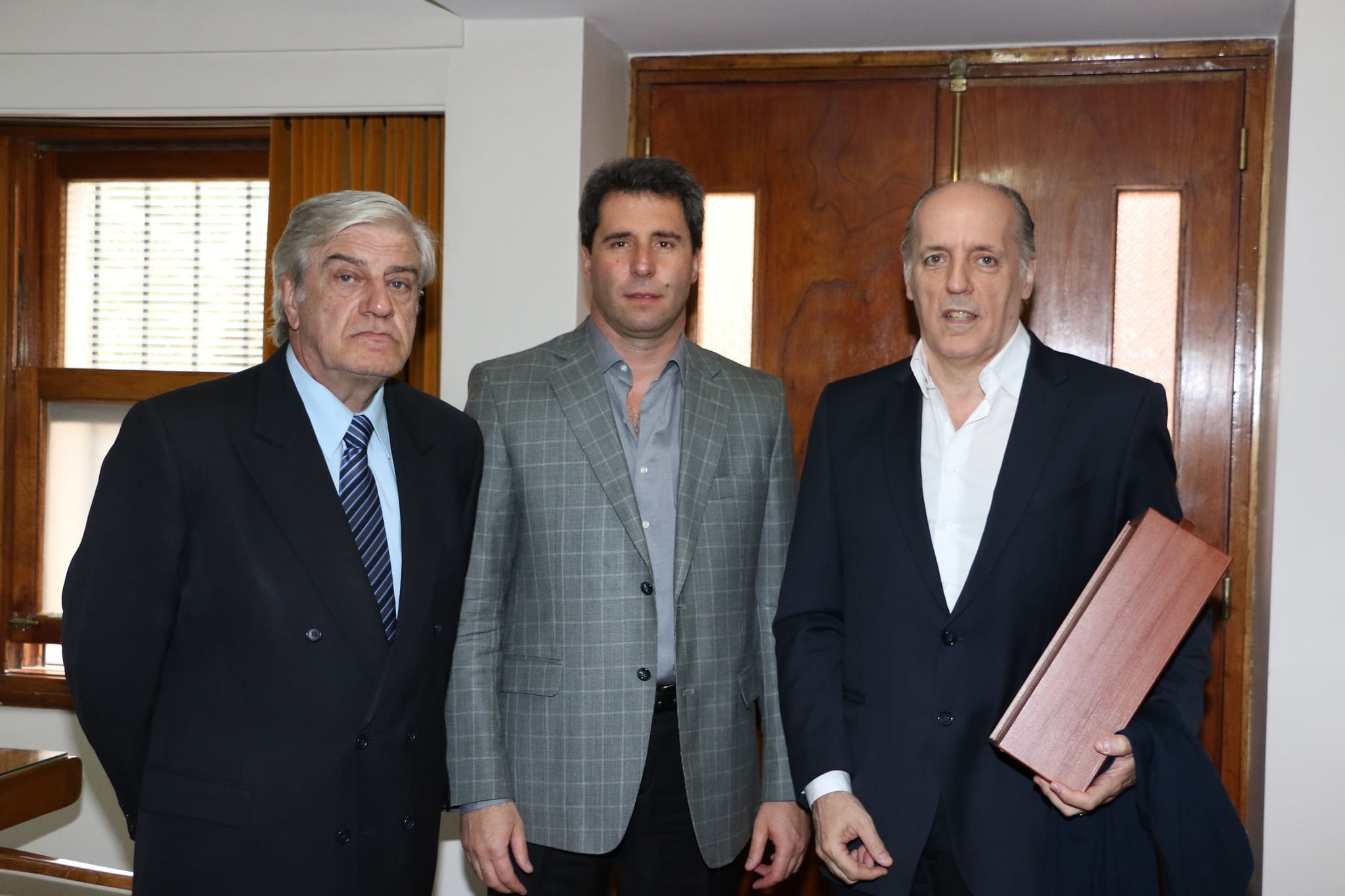 Saludos protocolares al vicegobernador Sergio Uñac y posterior firma de convenio entre la Defensoría del Pueblo de San Juan y su par de la Ciudad de Buenos Aires.