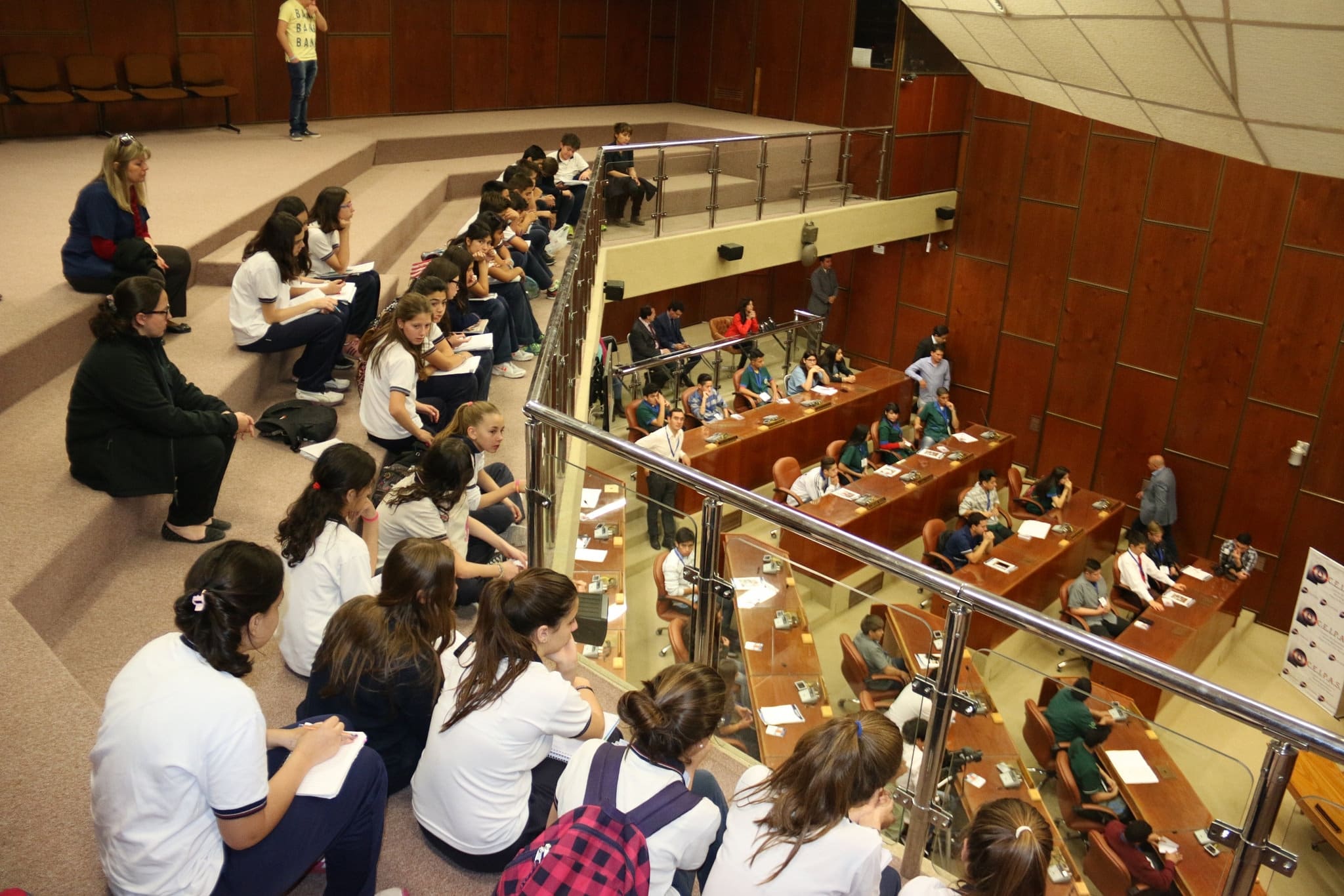 Alumnos y docentes del colegio "La Inmaculada" visitaron la Cámara de Diputados. 