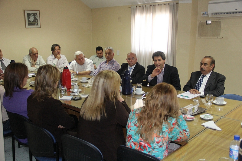 El vicegobernador Uñac en reunión con diputados del PJ