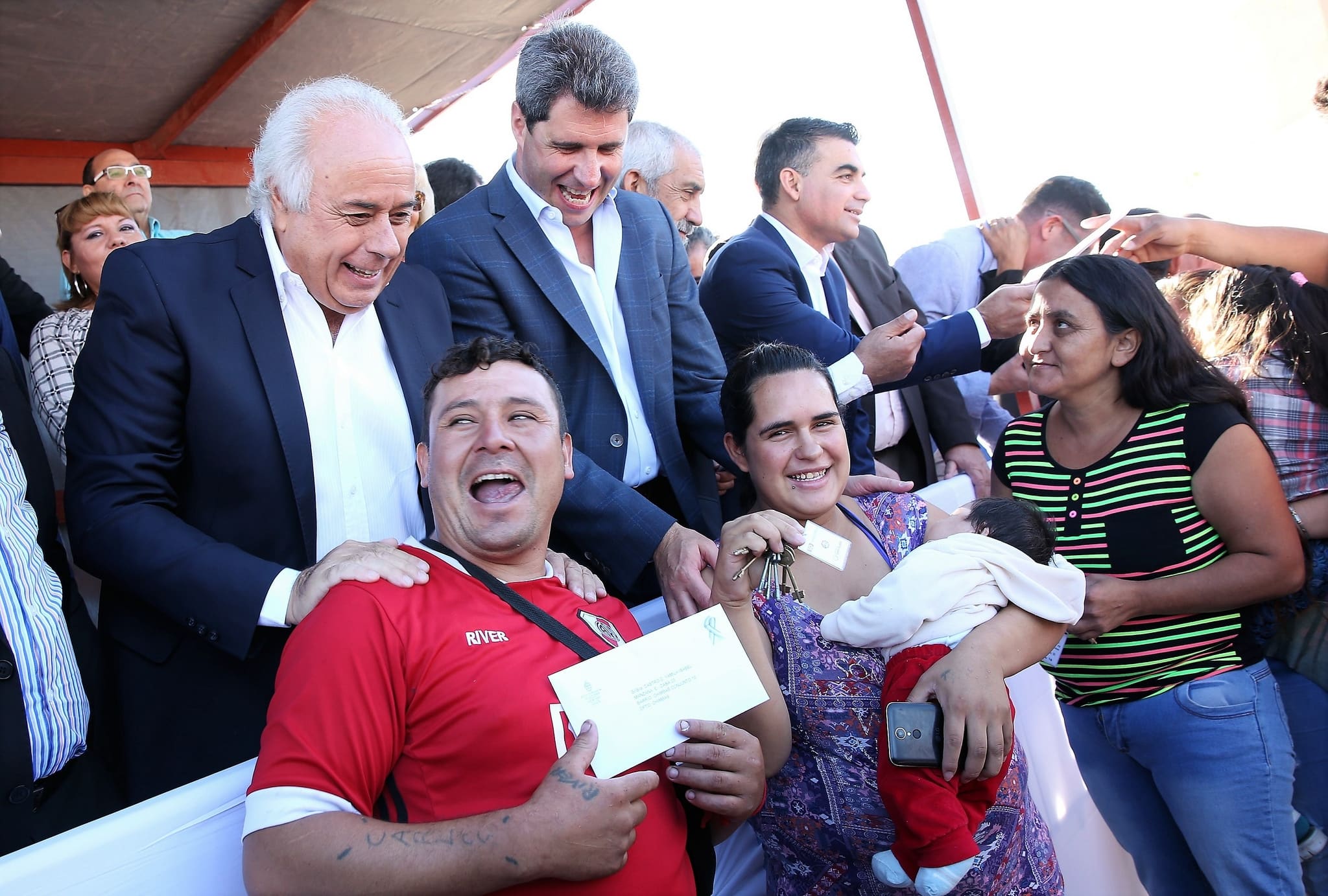 El vicegobernador Marcelo Lima en la entrega de viviendas del Barrio Chimbas Conjunto 13. 