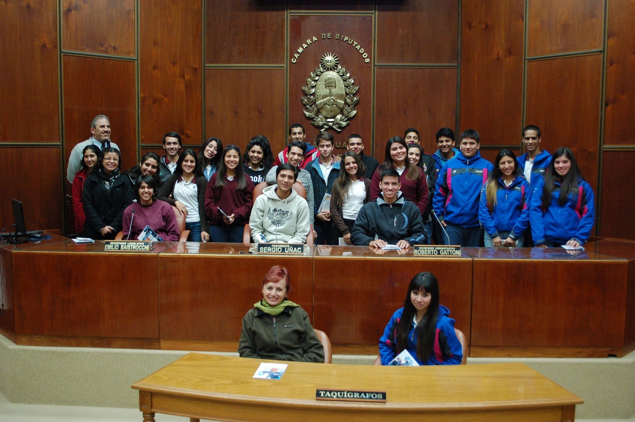 Alumnos del Colegio Monseñor Orzali, de Rawson, visitaron la Legislatura provincial.