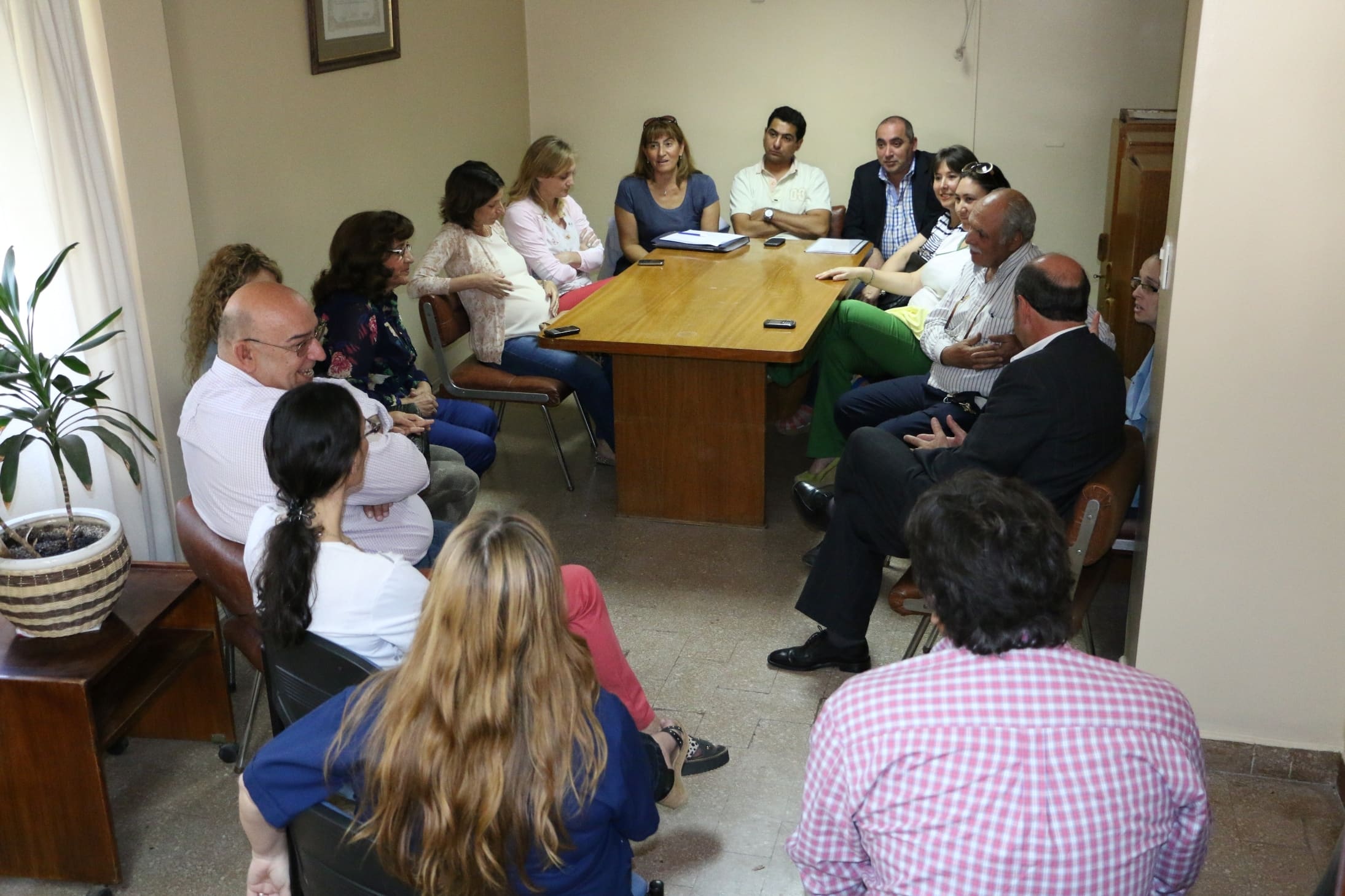 Se reunieron personal del Hospital Rawson junto a diputados provinciales en la Legislatura de San Juan.