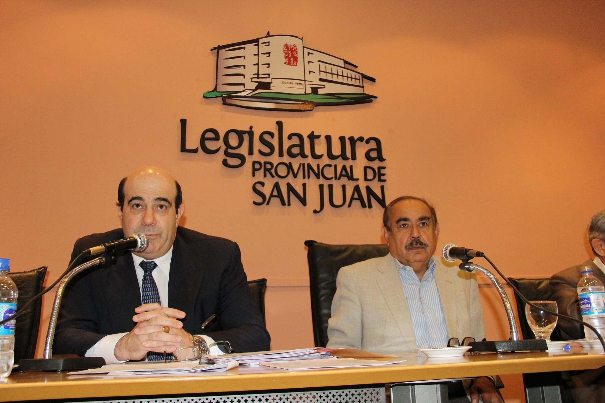El ministro de Hacienda y Finanzas, Francisco Alcoba presentó el proyecto de Ley de Presupuesto 2015 en Diputados.